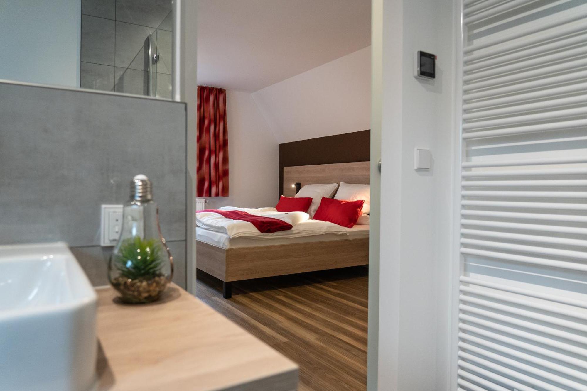 Altstadthotel Wilde Rose Eppingen Buitenkant foto