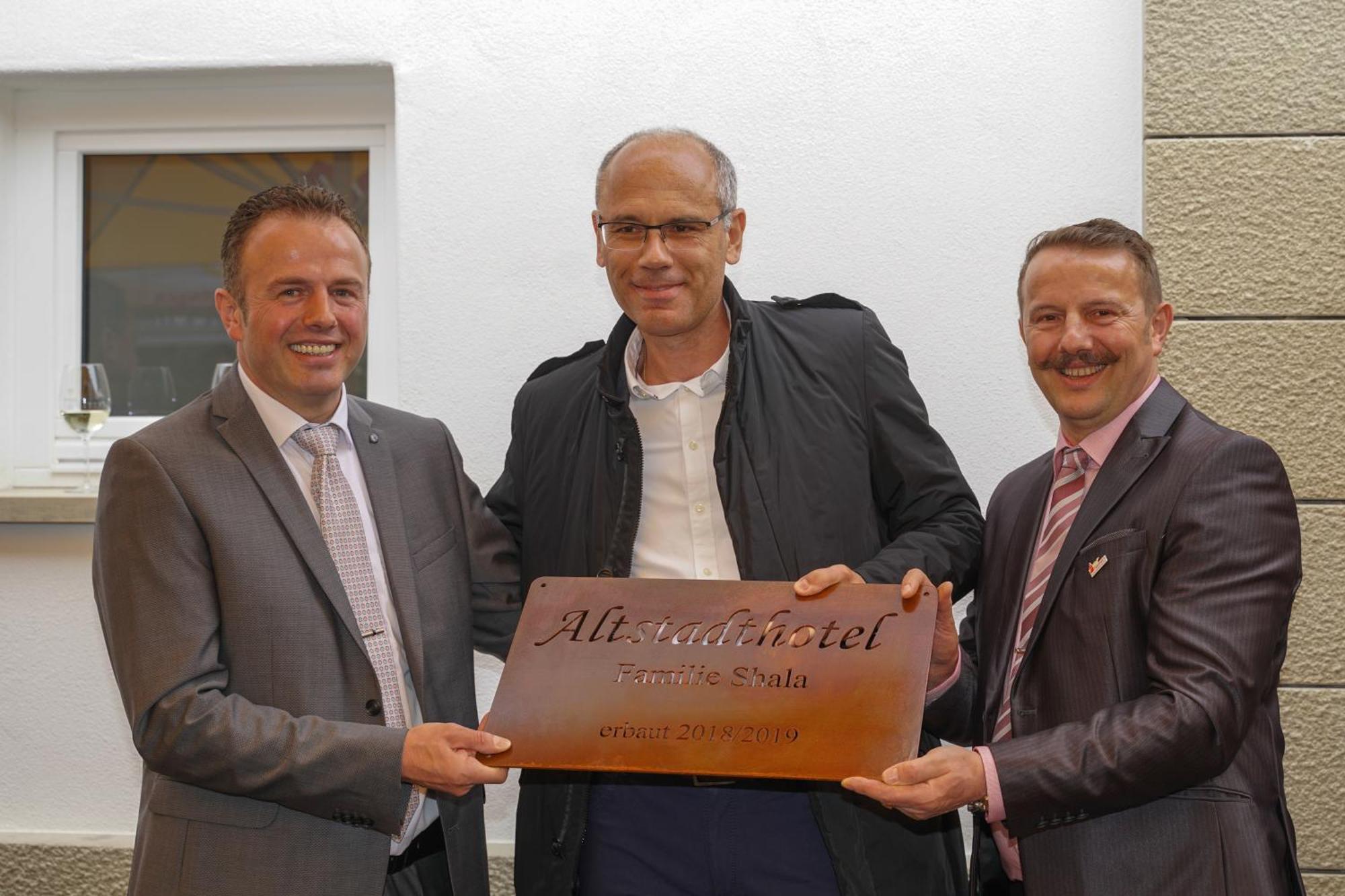 Altstadthotel Wilde Rose Eppingen Buitenkant foto