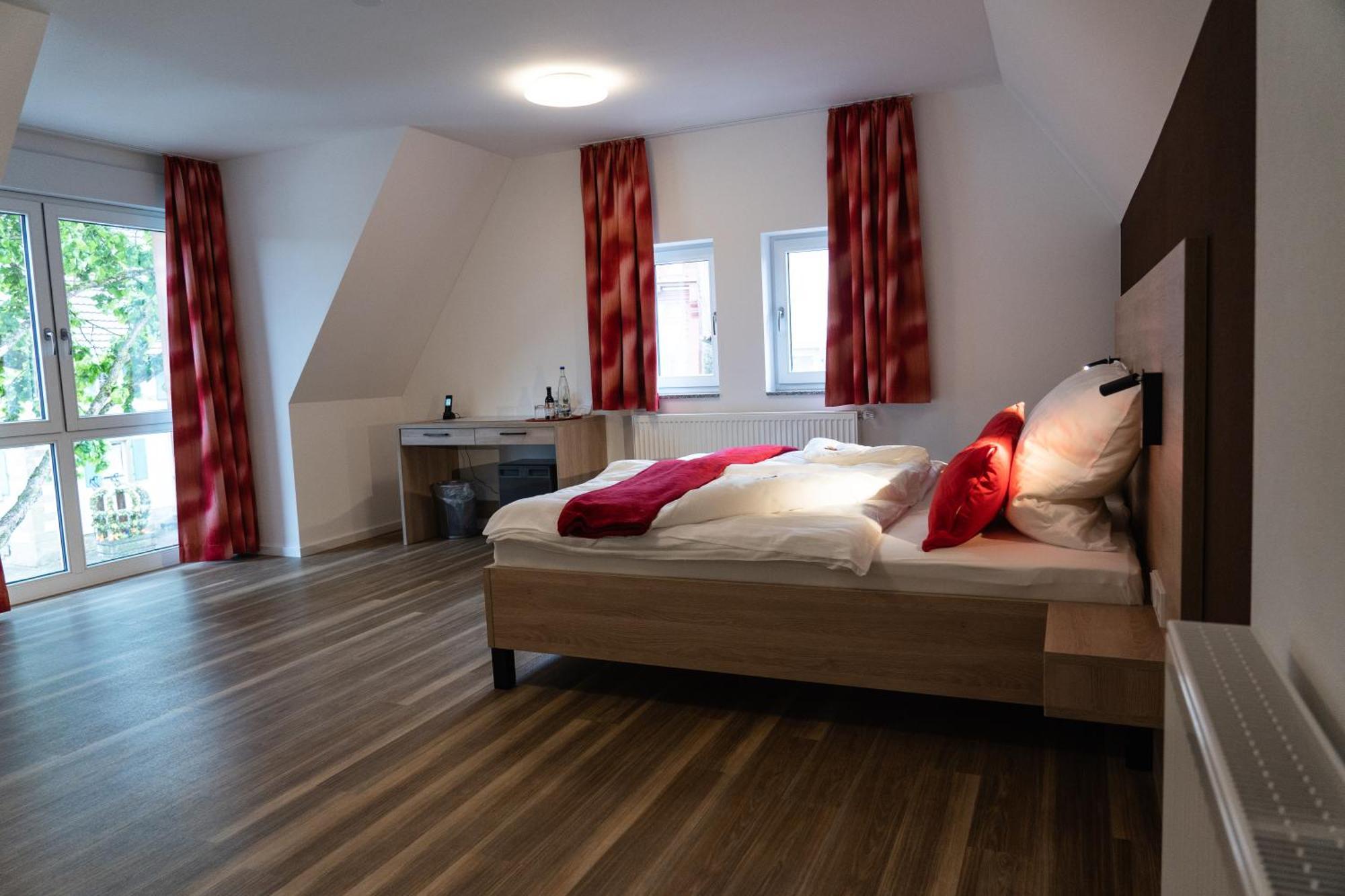 Altstadthotel Wilde Rose Eppingen Buitenkant foto